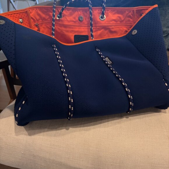 Neoprene Multipurpose Navy Blue Orange Beach Bag Tote with Inner Zipper Pocket - Picture 4 of 4